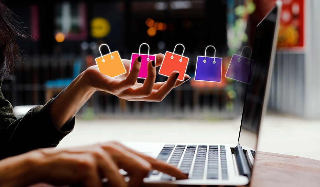 online shopping from computer retail trend 2022